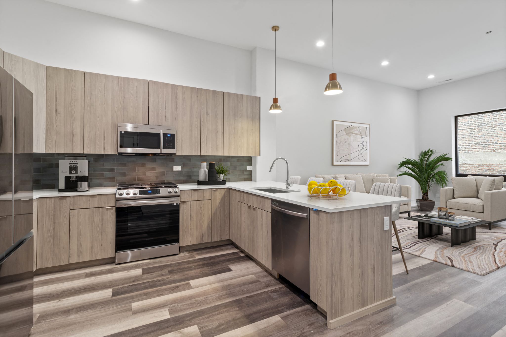 2317 N Clark 2317 N. Clark St., Chicago, IL 60614 Lincoln Park - Leasing by Cross Street